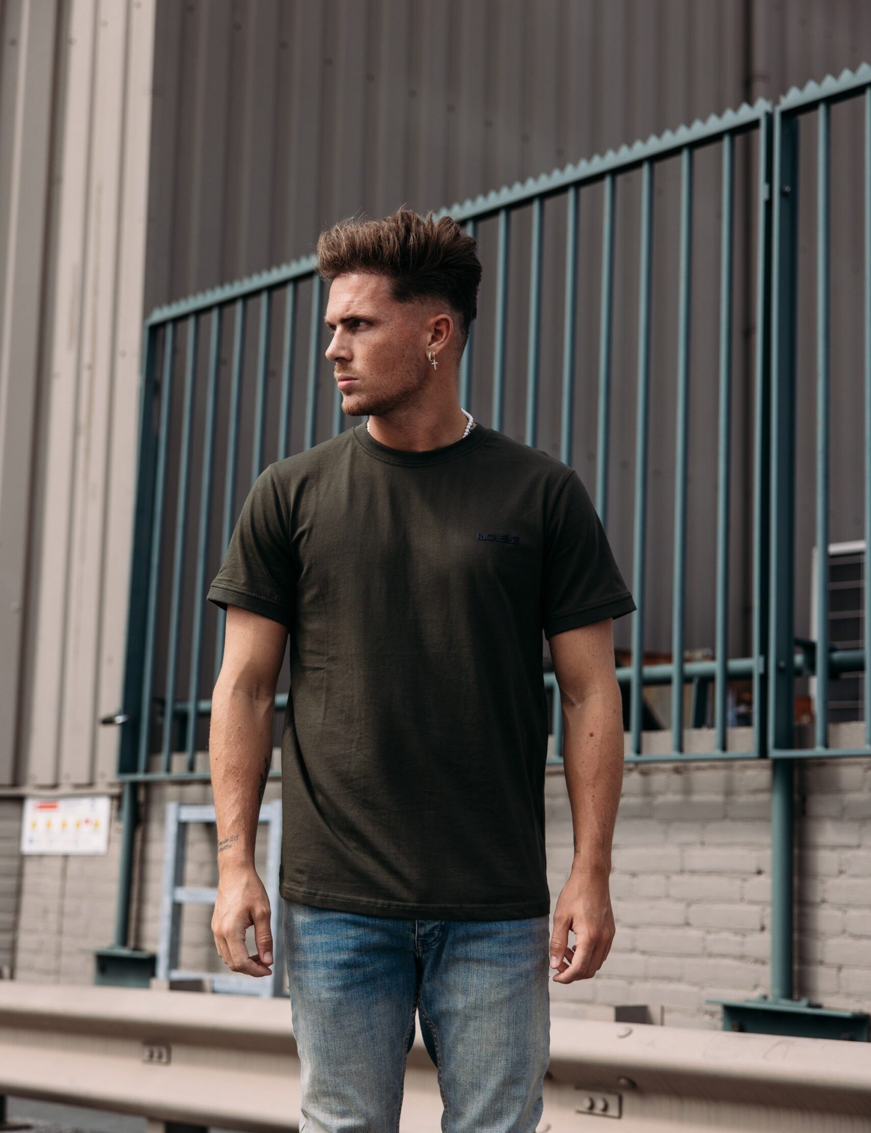 CREW OLIVE T-SHIRT