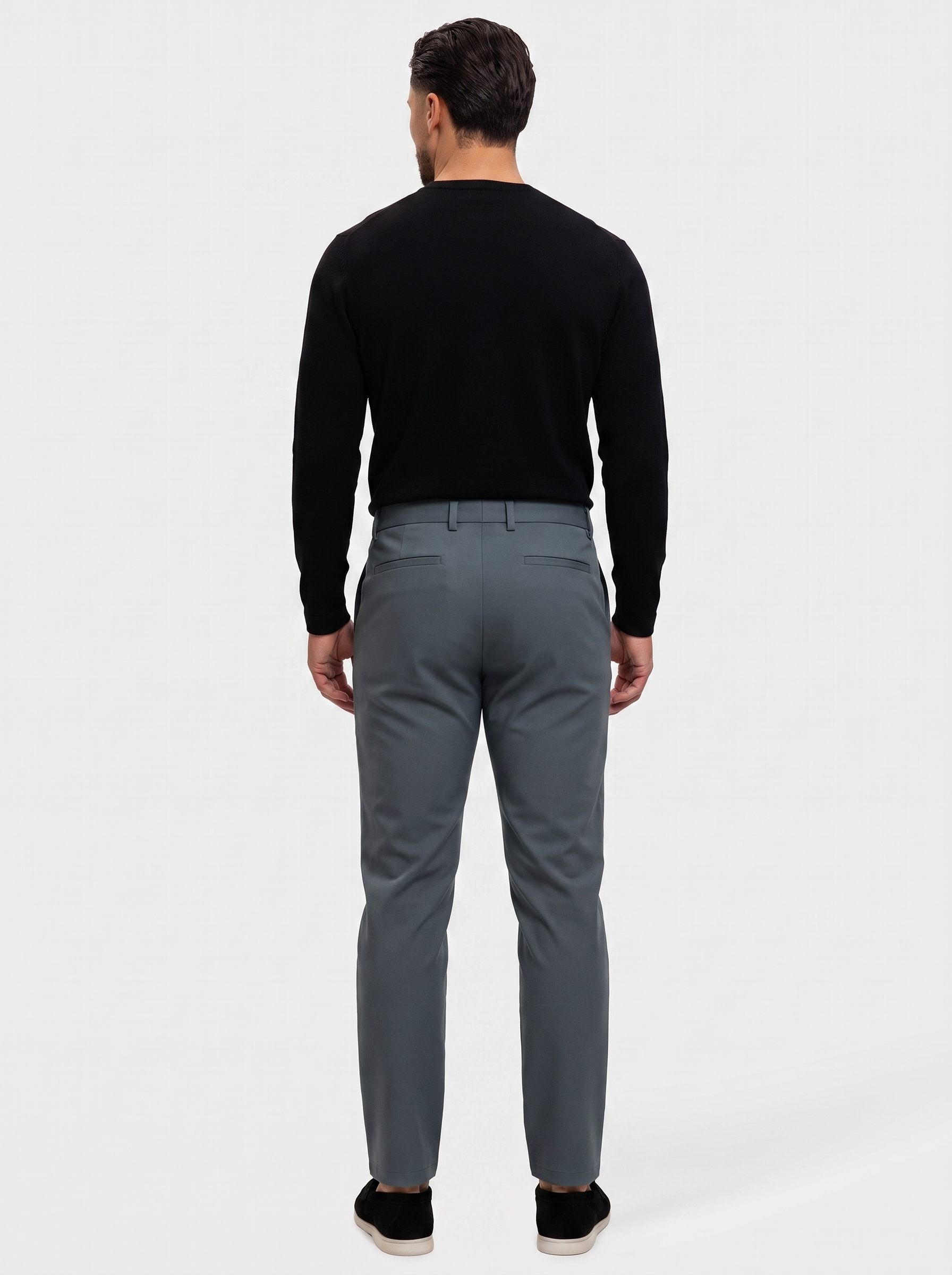 Essential Pants Dark Grey - model achter