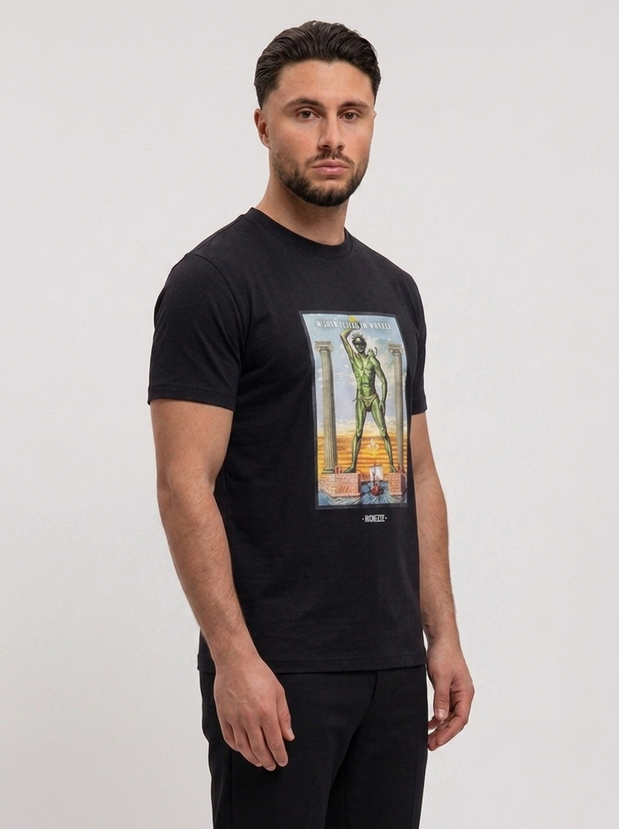 Rhodos Black T-Shirt - zijkant studio
