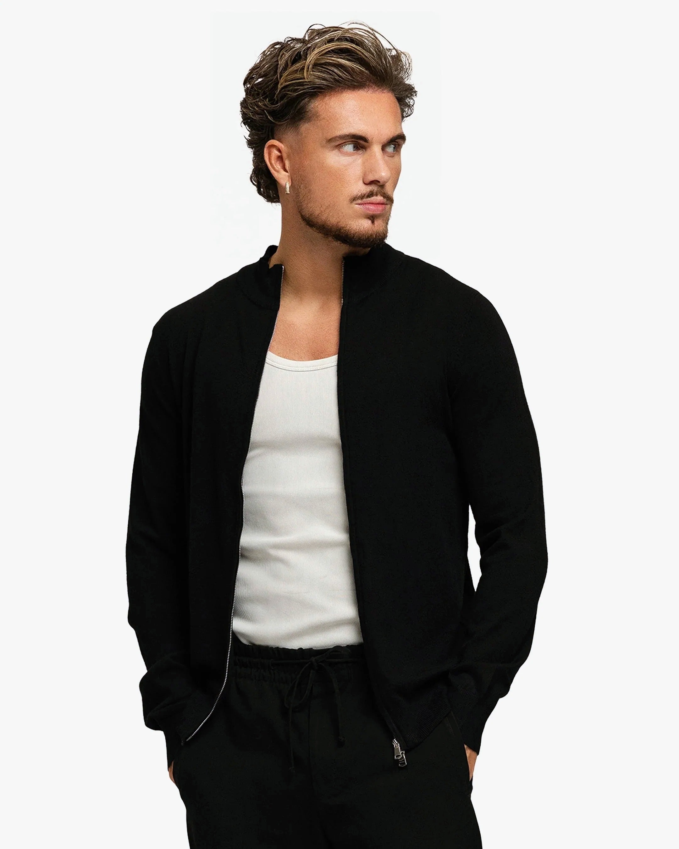 KNITTED ZIPPER VEST BLACK