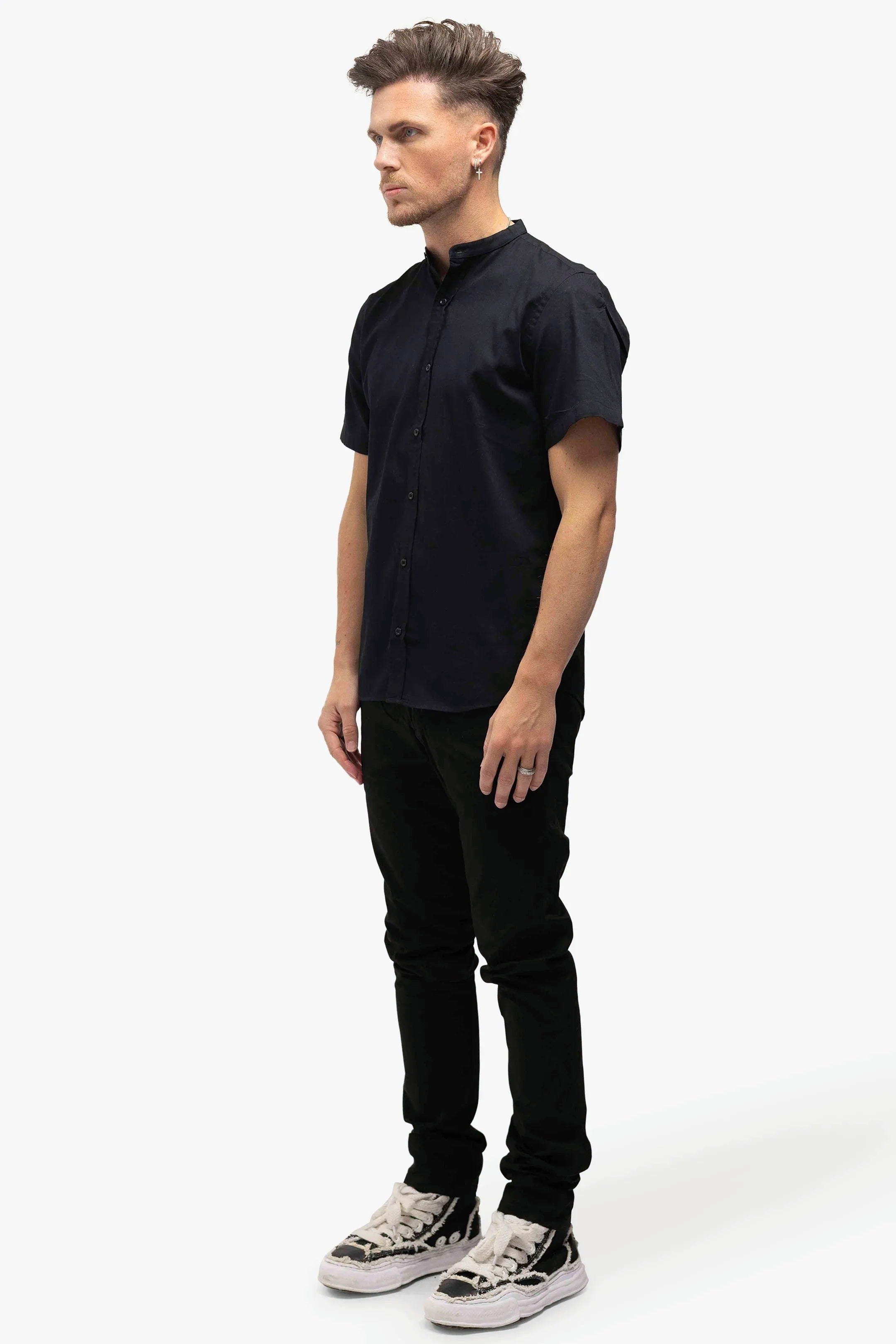 MAO BLACK SHIRT
